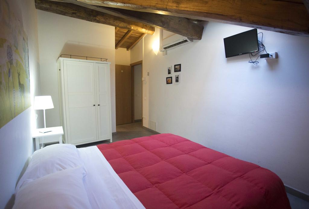 Le Donzelle - Hituscany Pisa Room photo